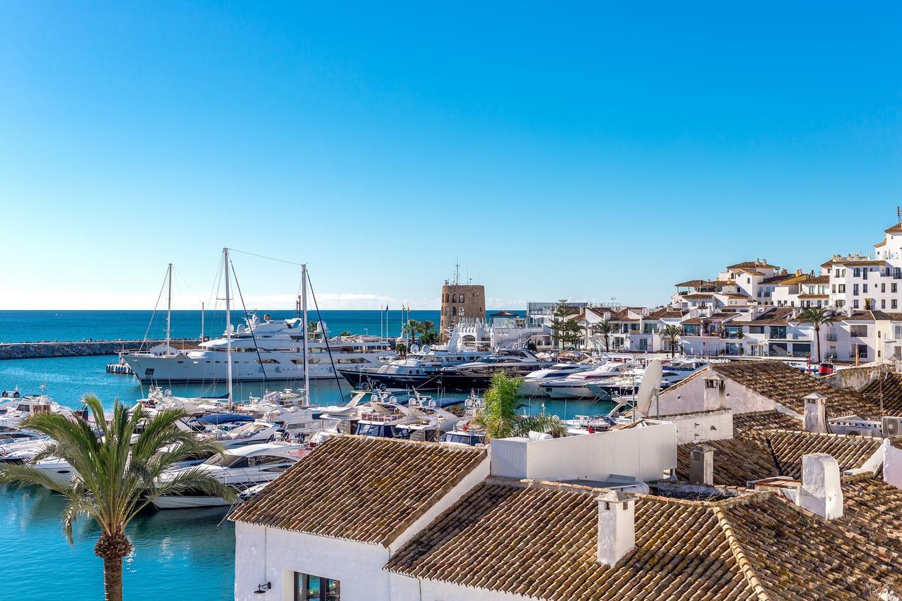 Front Line Penthouse Puerto Banus With Sea Views