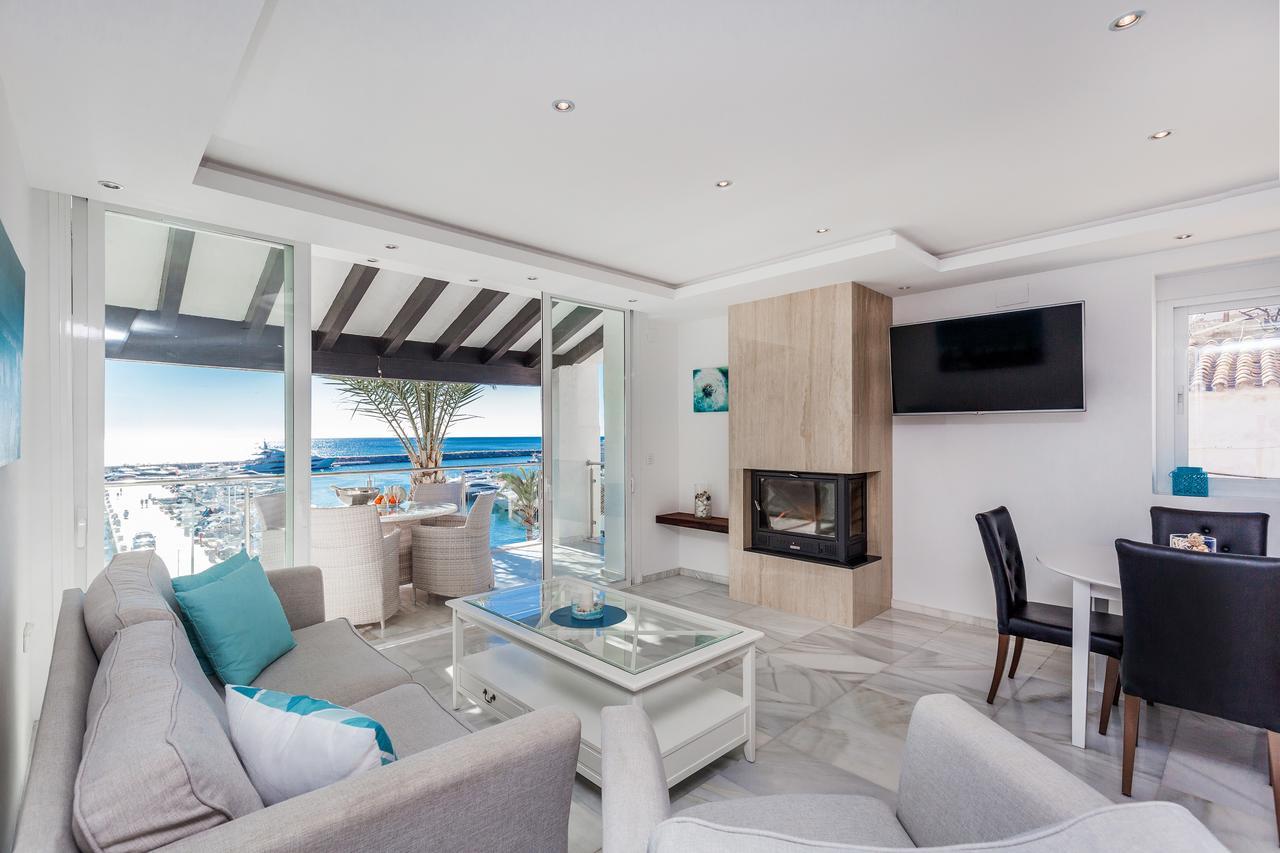 Front Line Penthouse Puerto Banus With Sea Views