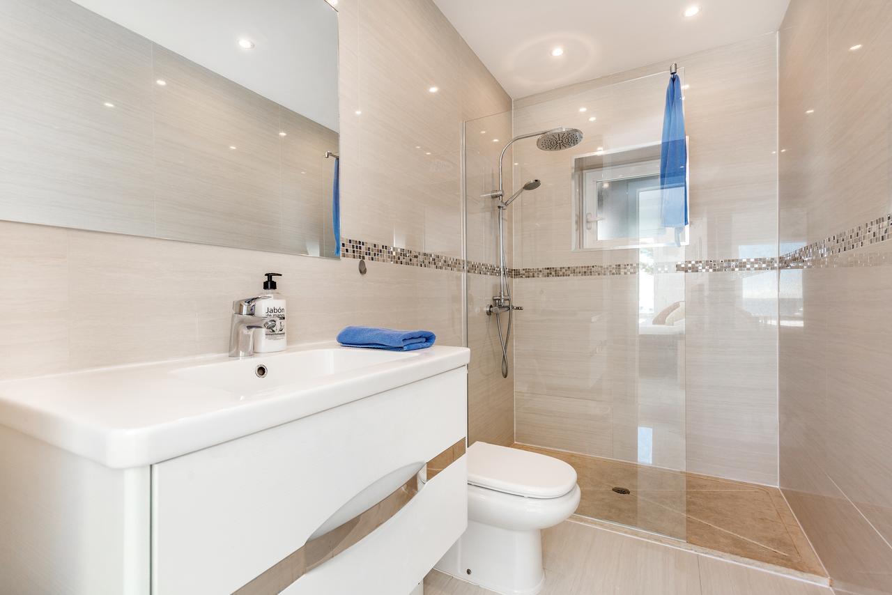 Front Line Penthouse Puerto Banus With Sea Views