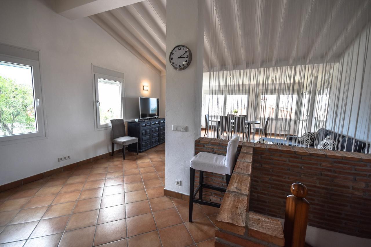 In The Second Line, Modern Beachfront In Costabella, Vakantiehuis Marbella