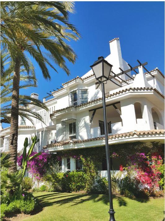Naranjos Close To Puerto Banus Apartamento Marbella