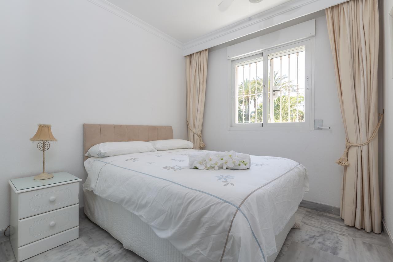 La Dama De Noche By Dahlia Group Marbella