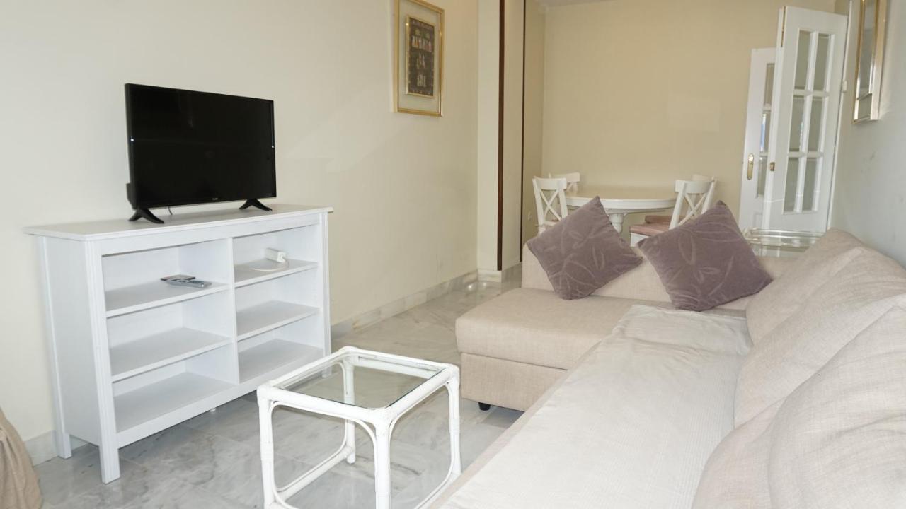 Amazing 10th Floor Views In Centre * Marbella