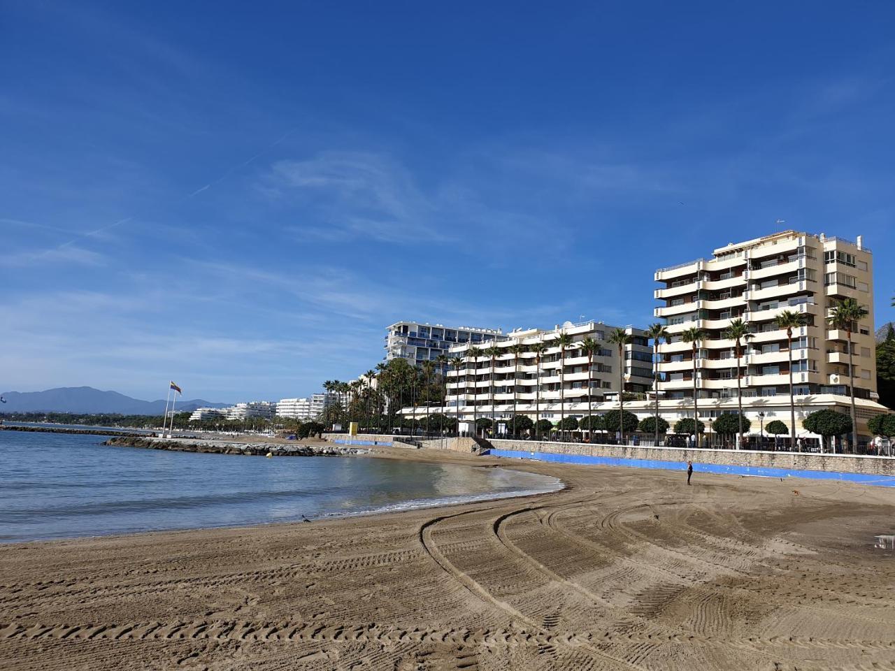 Apartment Amazing Sea Views Over Port *