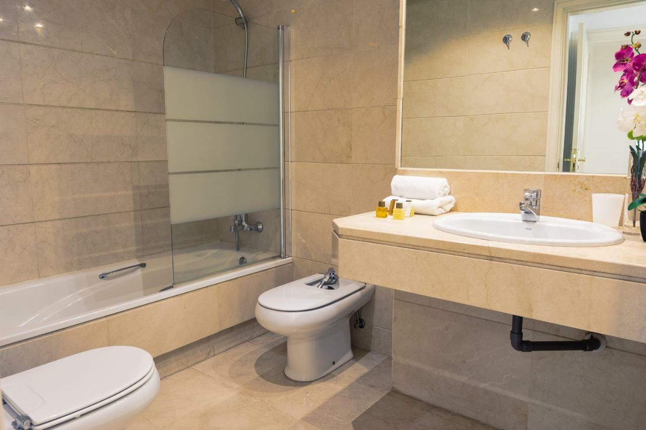 Vacation I Marina De Banus Beach Retreat, Next To Marina And Shops, 24-7 Security
