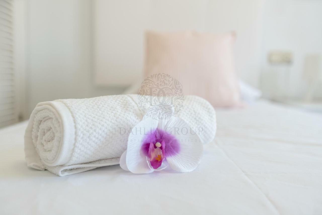 Center By Dahlia Group Marbella