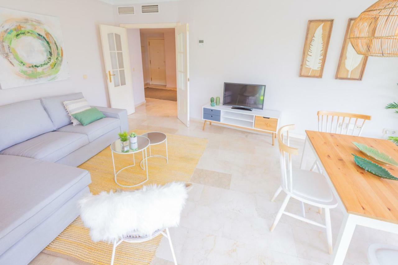 Terrazas De Banús Sunlit Retreat, Walk Everywhere! Appartement