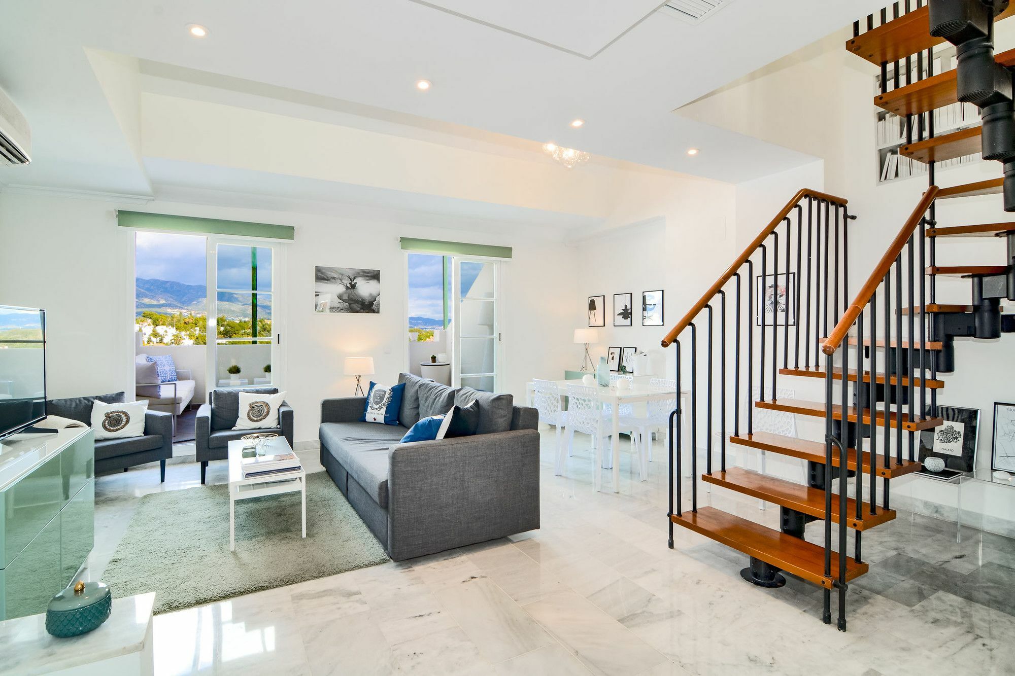 Sad-spacious 2 Bedroom Duplex P.banus Marbella