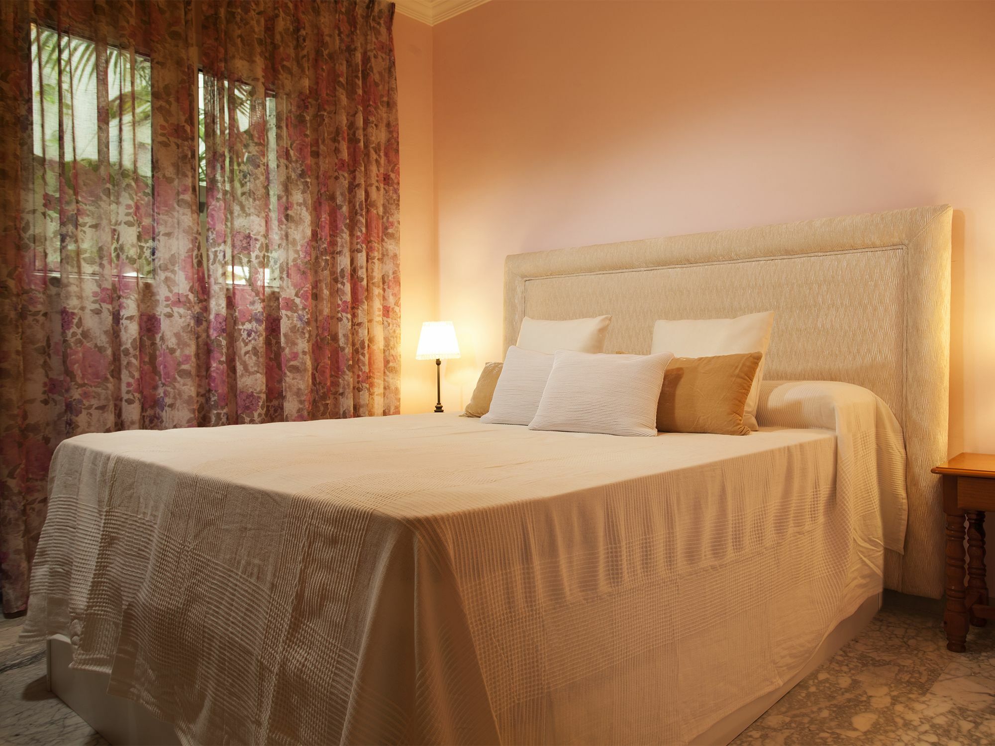 Aparthotel Livescape Playa Rocio Marbella