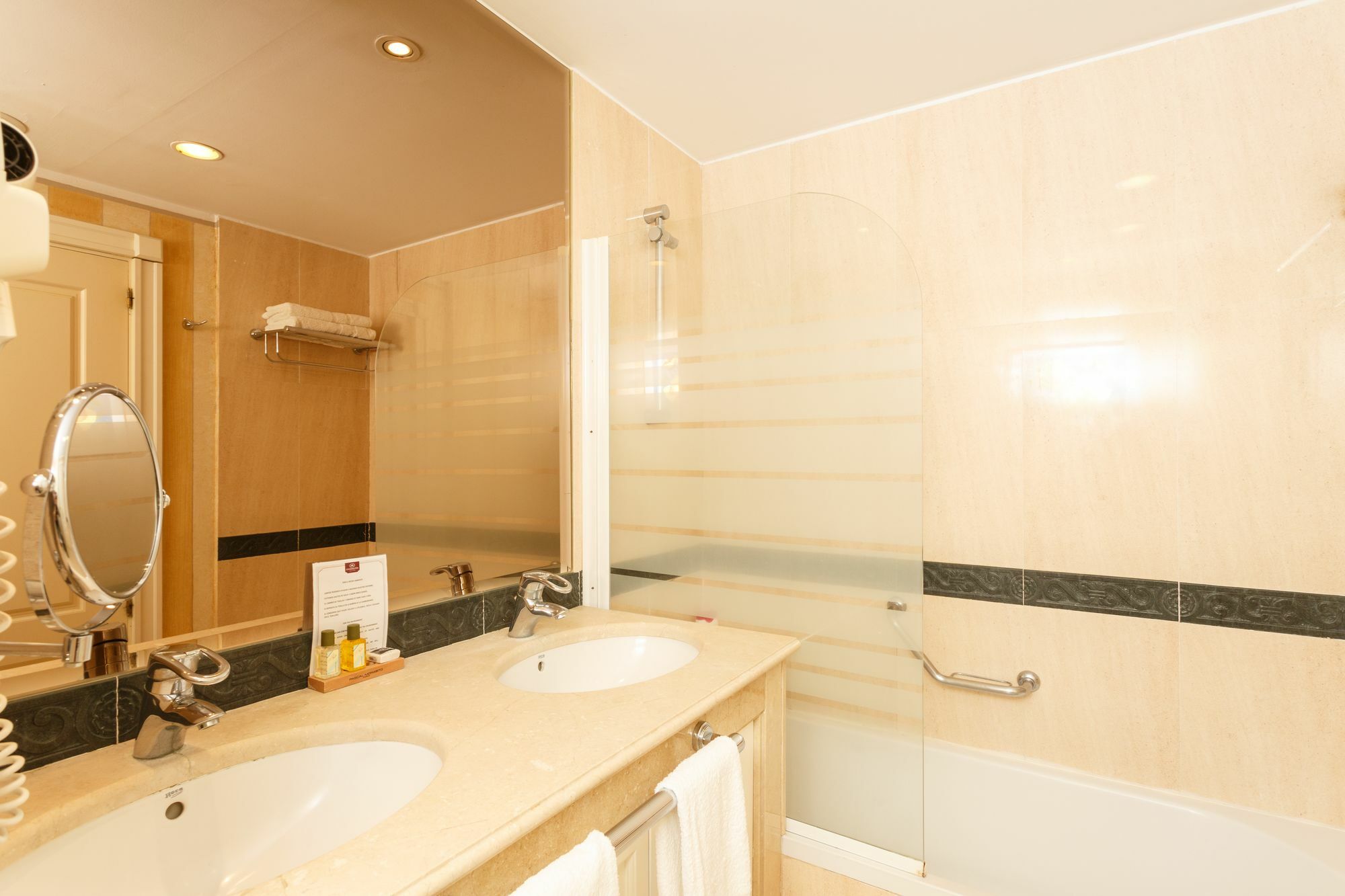 Paal Guadalpin Apartment *