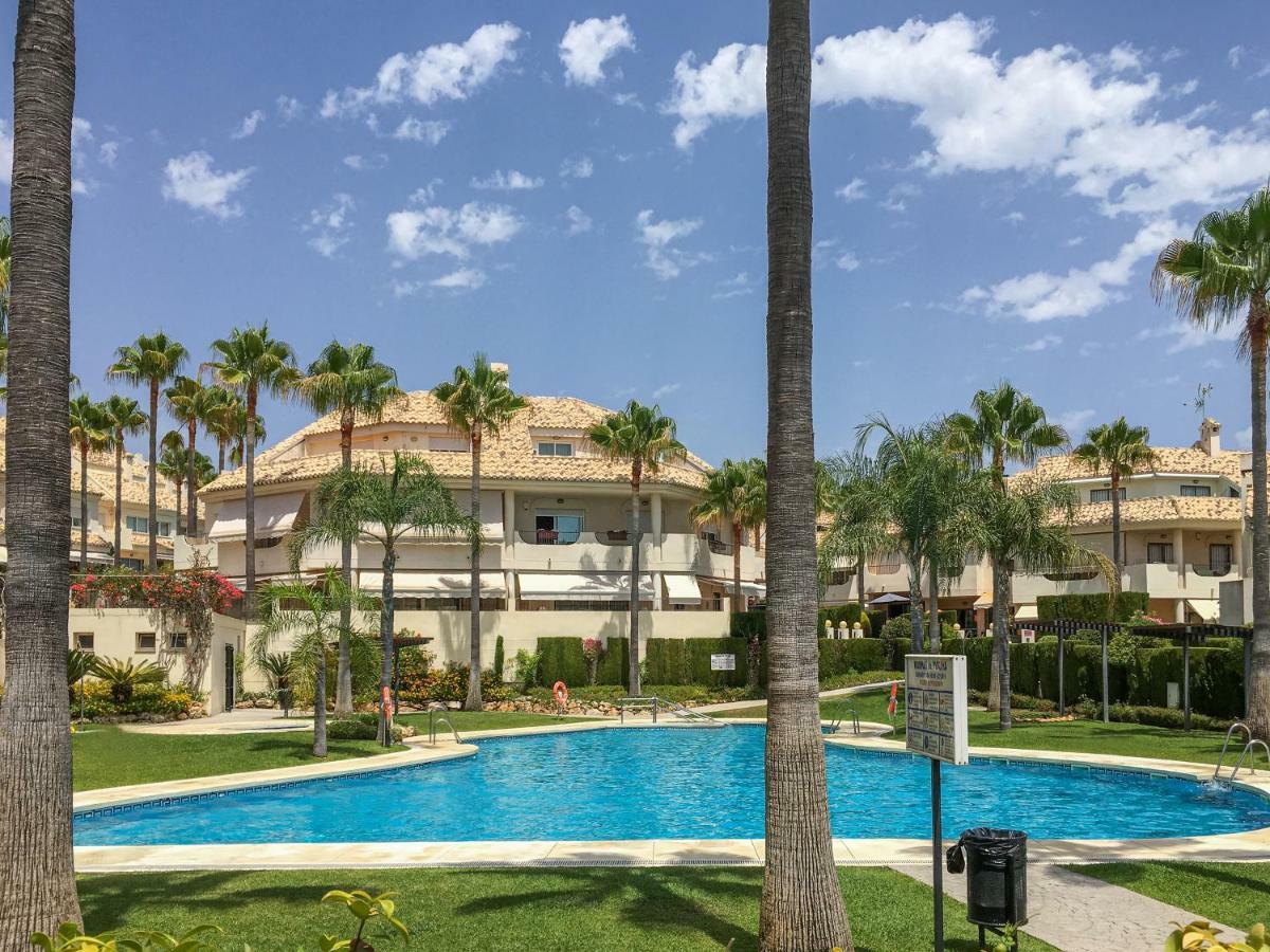 Stylish Townhouse In Beachfront Complex