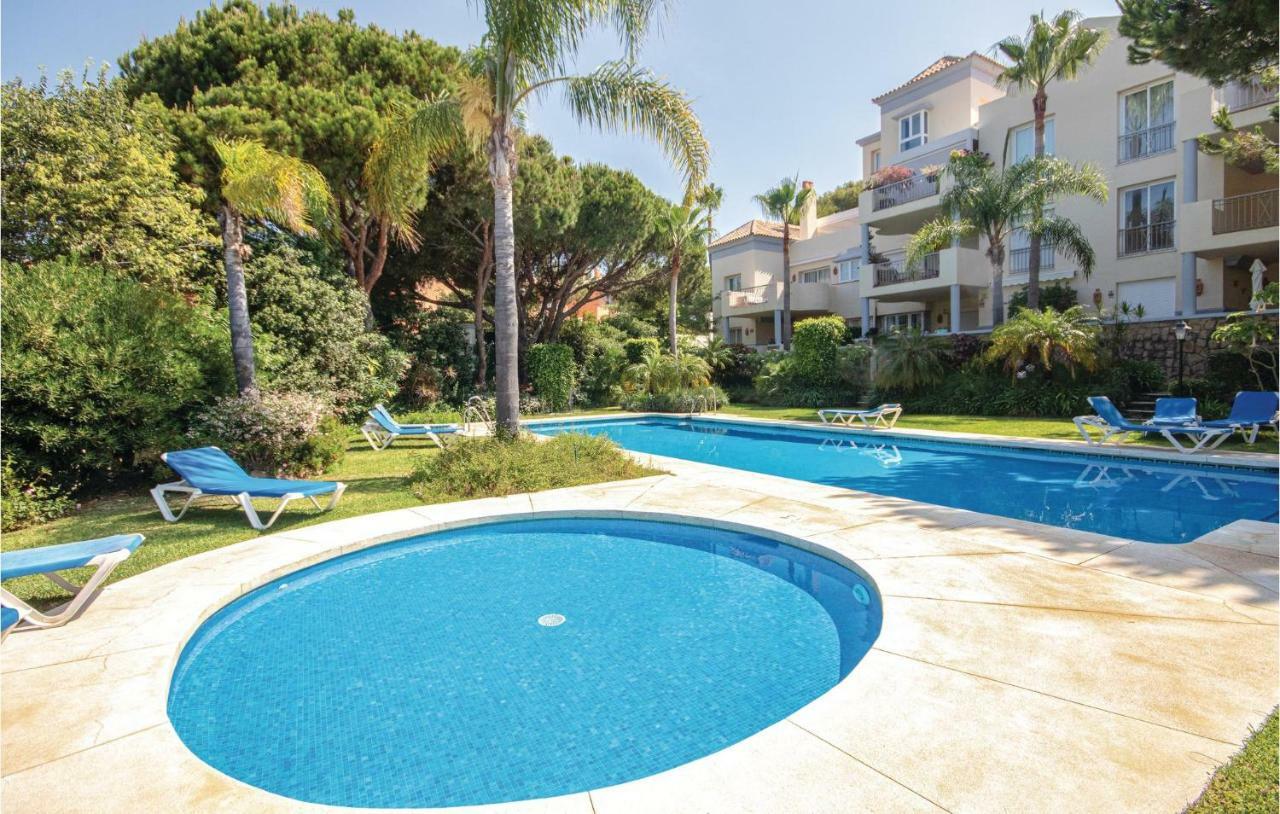Apartment Beautiful In Marbella-cabopino With 2 Bedrooms, Wifi And Outdoor Swimming Pool