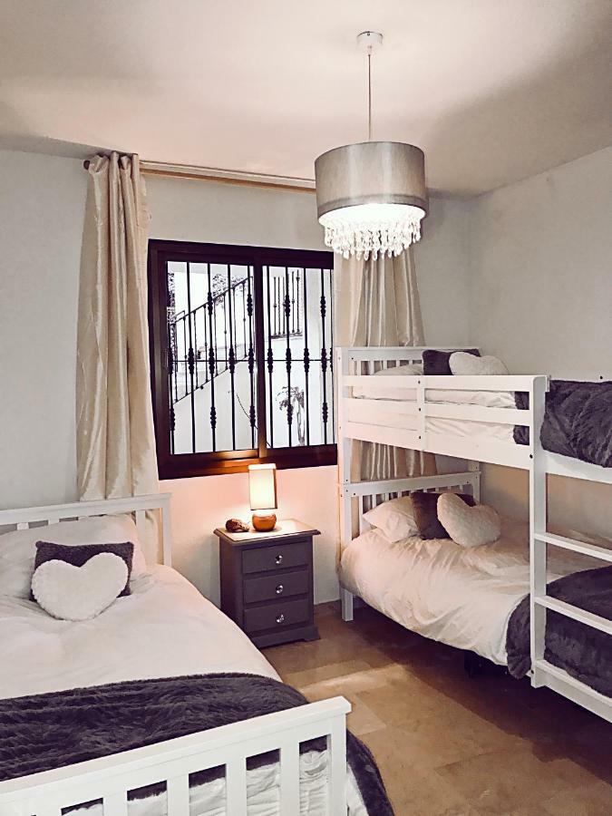 Casa Belmonte 2bed 2bath Garden Apartment *