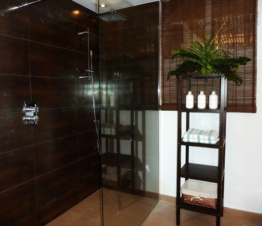 Breeze Boutique Guest Rooms, Bed & Breakfast 4*