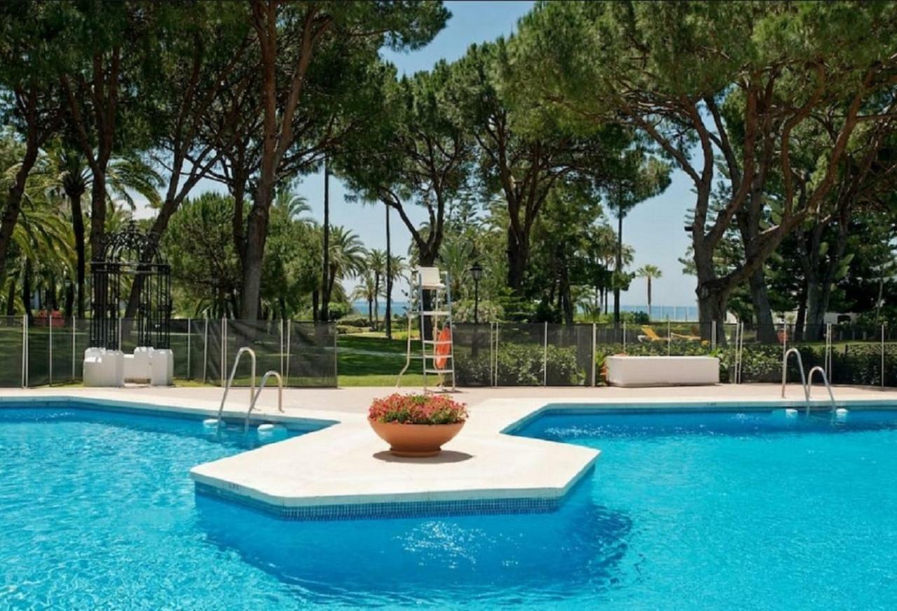 Beachfront Luxury Residence, Playas Del Duque, Puerto Banus, Marbella