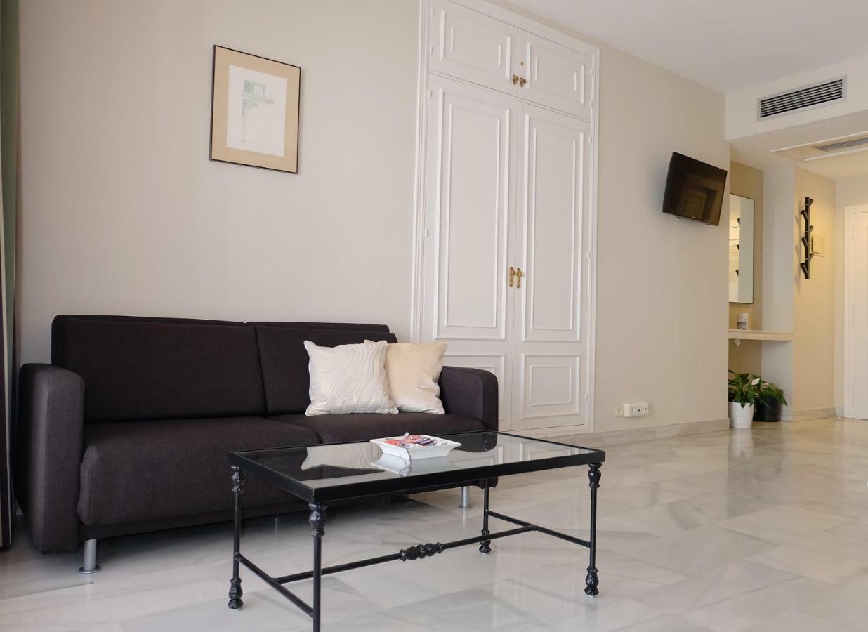Studio Mimo Banus P.y.r. Apartment *