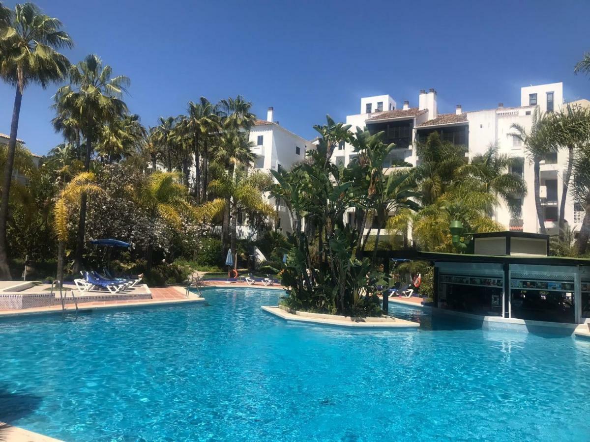 Jardines De Golondrinas With Sea Views