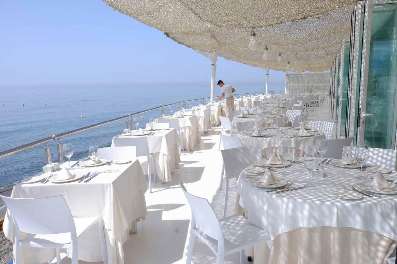 Modern Coastal Near Puerto Banus Apartment *