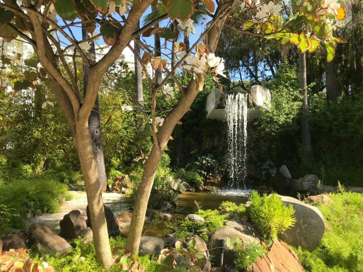 Jardines De Golondrinas With Sea Views