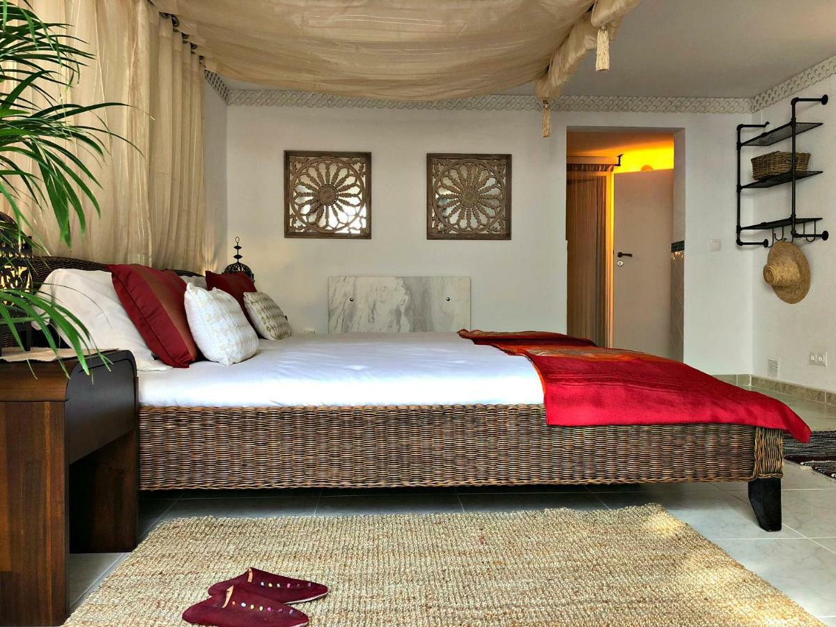 Bed & Breakfast Breeze Boutique Guest Rooms, Marbella