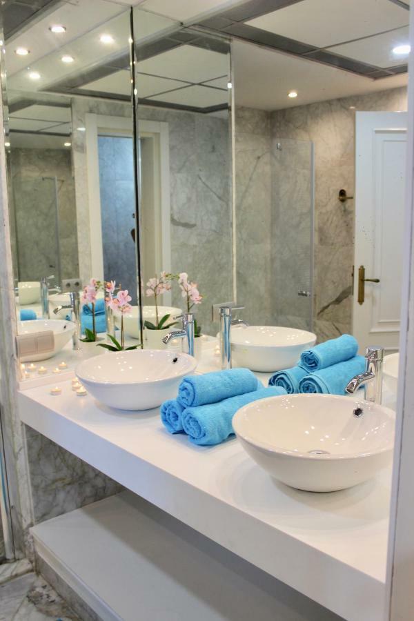 Puerto Banus 2 Bedrooms Oceanfront C Apartamento *