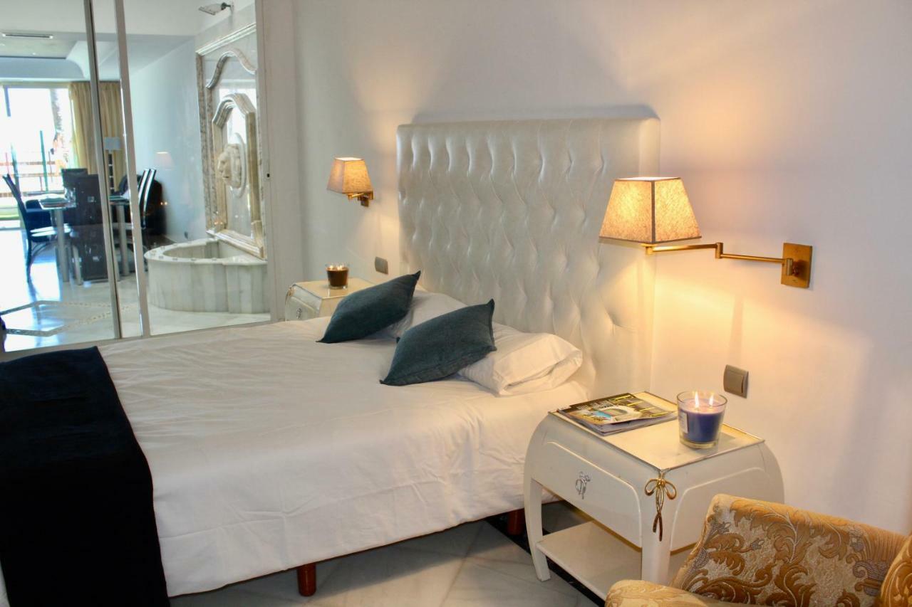 Apartamento Puerto Banus 2 Bedrooms Oceanfront C *