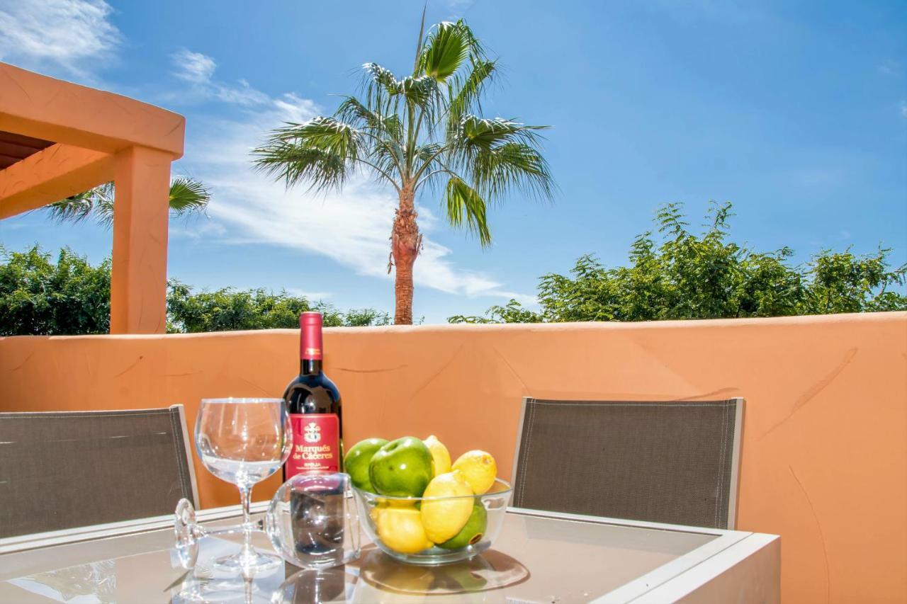 Free One Bedroom Retreat In Elviria *