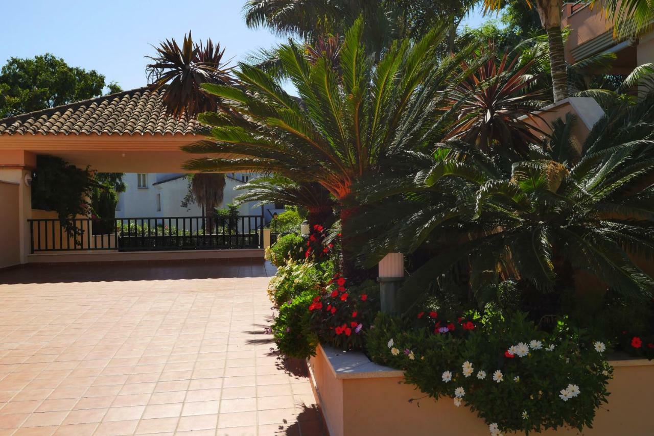 Jardines De Lunamar