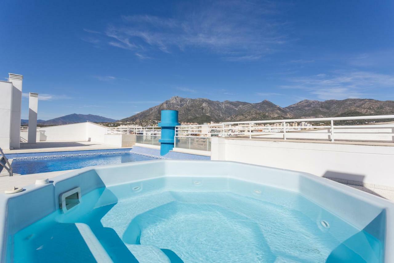 Two Bedrooms Avenida Del Mar Apartment Marbella