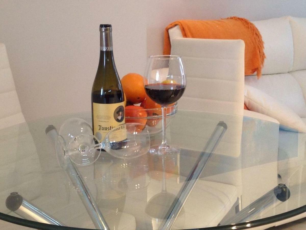 Casa Soleada - Beautiful Villa, Corner By Pools, Facilities,full Kitchen, 3 Terraces, Internet Vakantiehuis