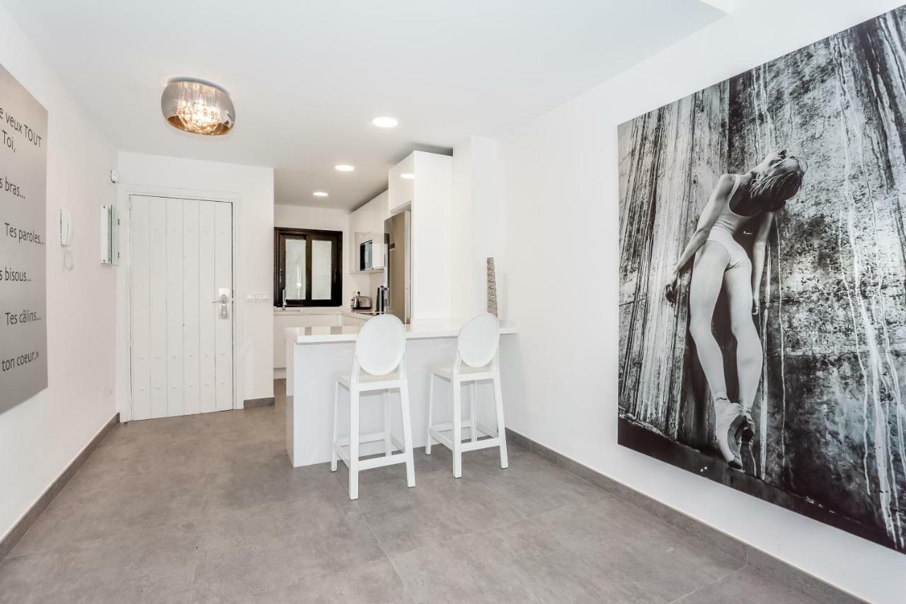 By Riva - Beautiful 1 Bedroom Chic In Banus Gardens *