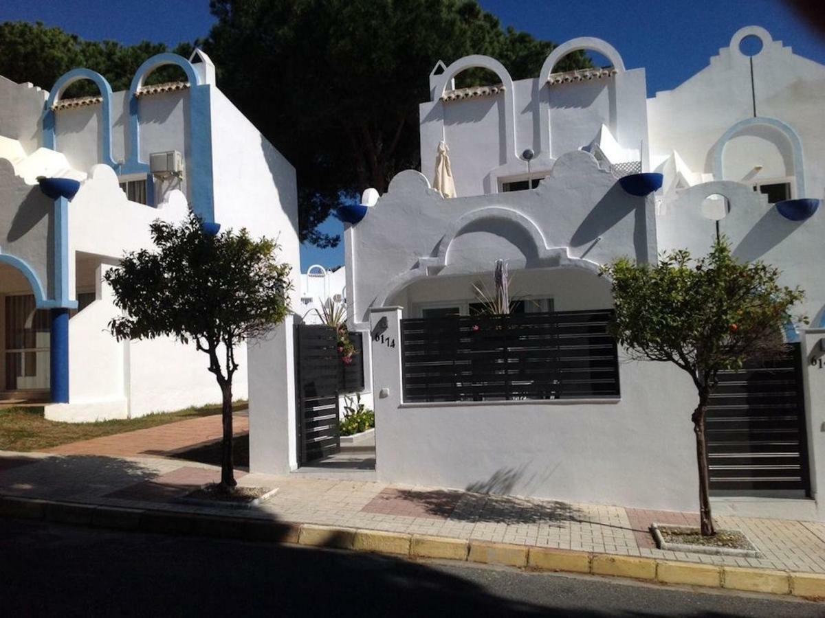 Casa Soleada - Beautiful Villa, Corner By Pools, Facilities,full Kitchen, 3 Terraces, Internet Vakantiehuis Marbella