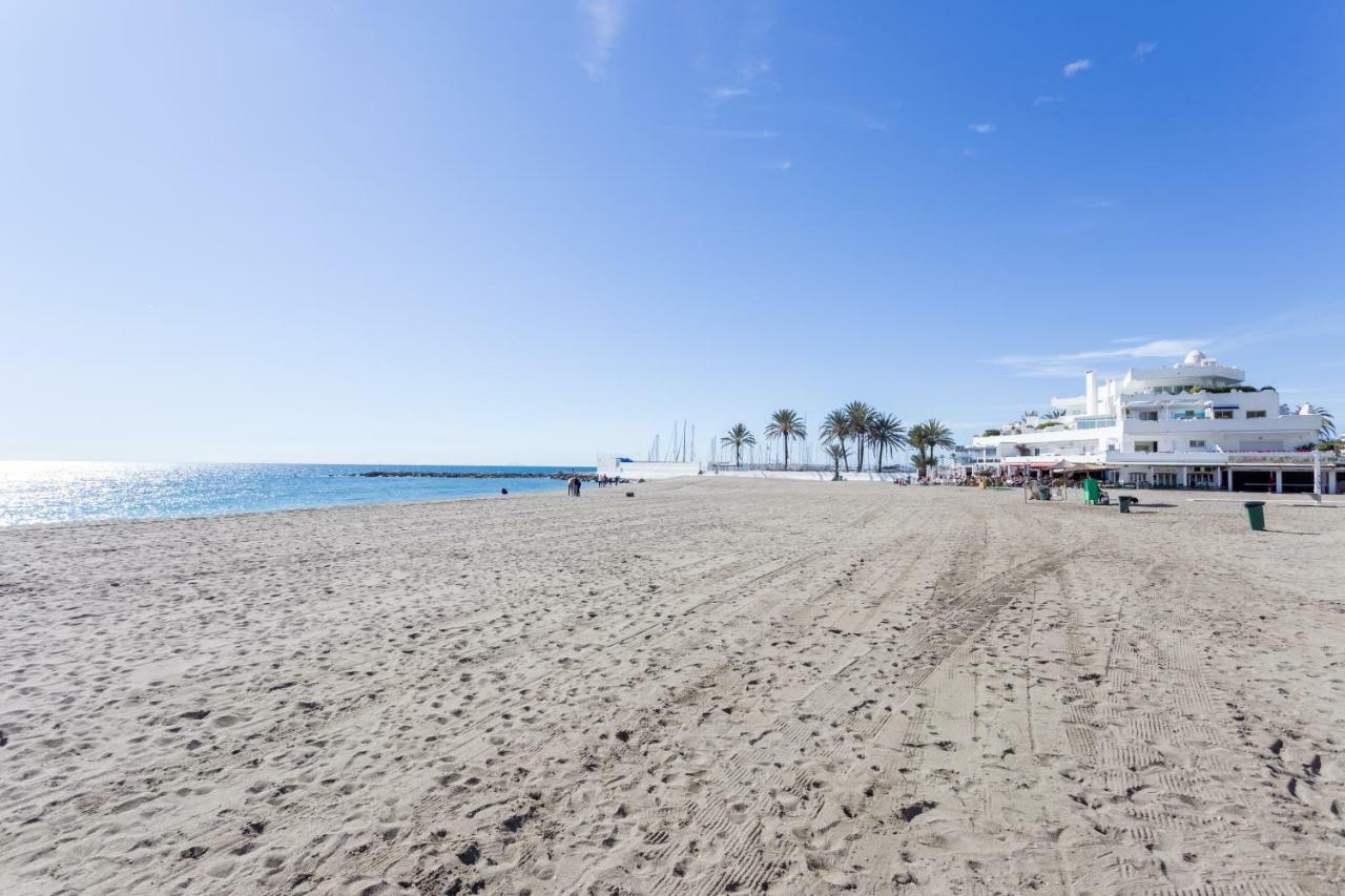 Two Bedrooms Avenida Del Mar * Marbella