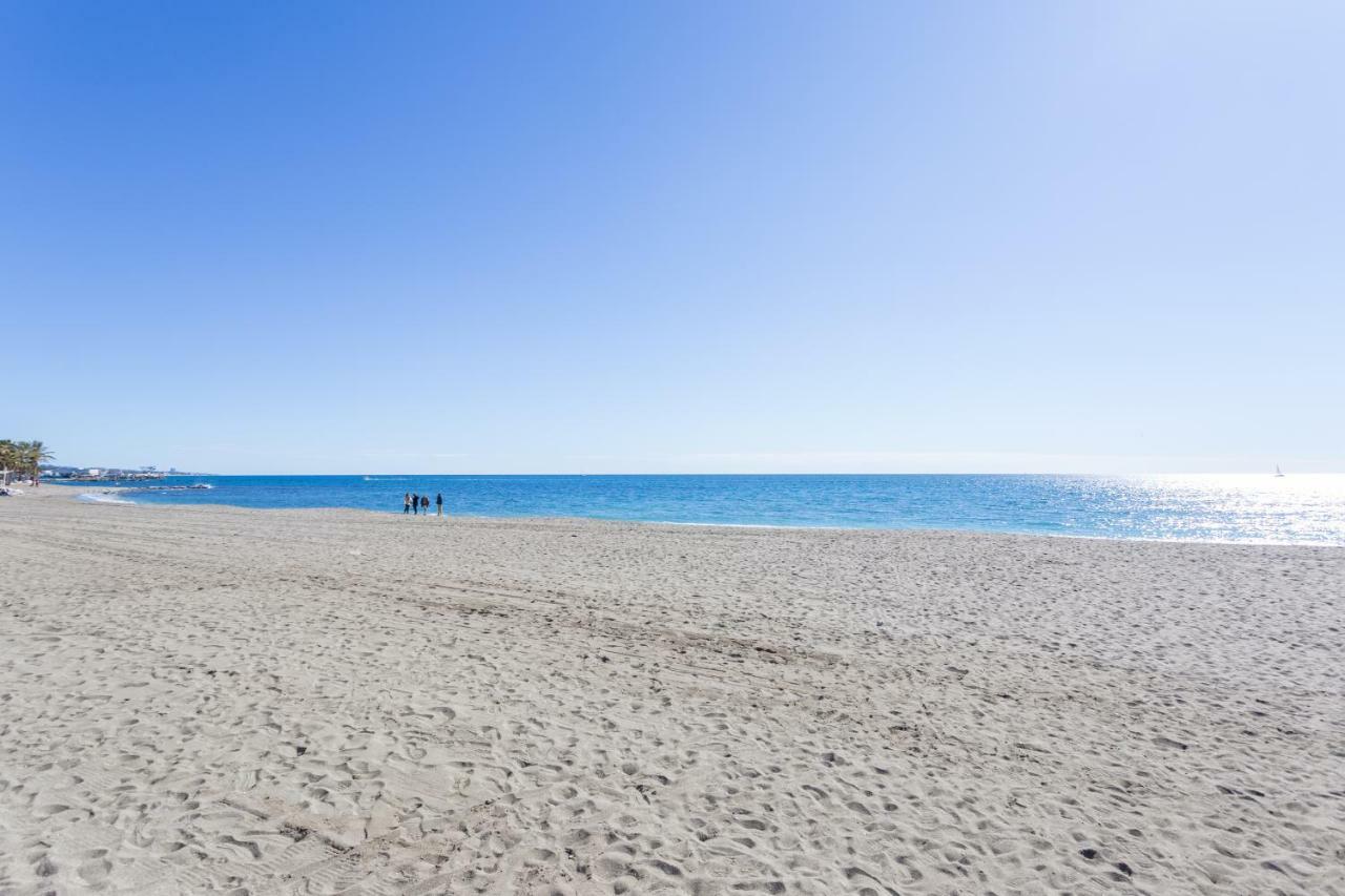 Two Bedrooms Avenida Del Mar