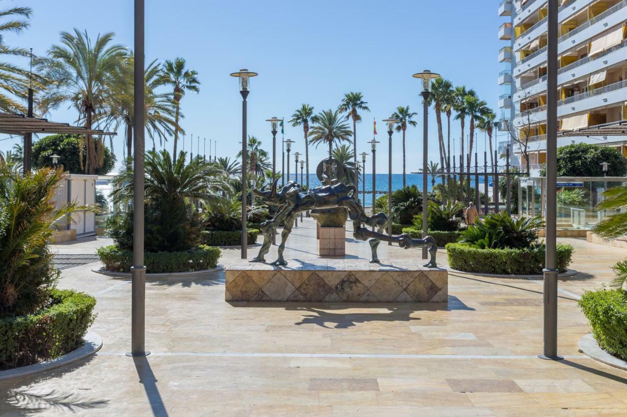 Two Bedrooms Avenida Del Mar Apartment Marbella
