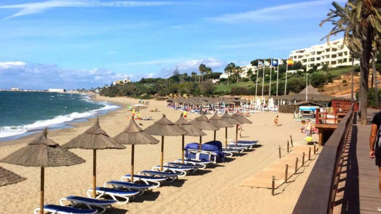 - Alicate Beachfront - 6 Apartment
