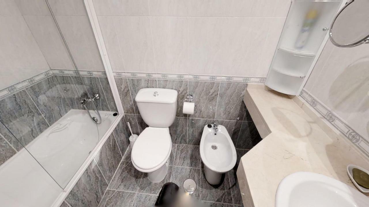 Very Family Apartment, Direct Pool Access Apartment Marbella