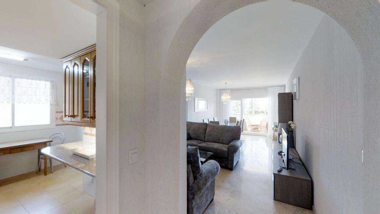 Apartment Very Family Apartment, Direct Pool Access Marbella