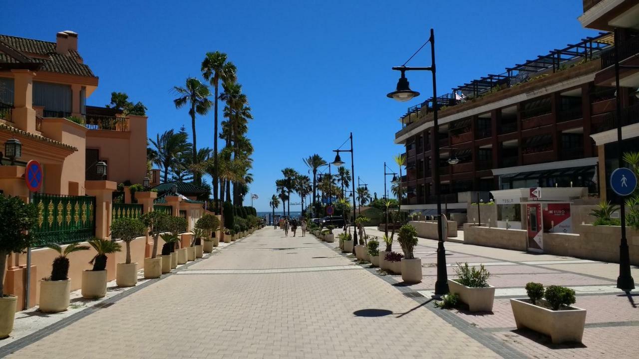 Lorcrimar 2, Puerto Banus