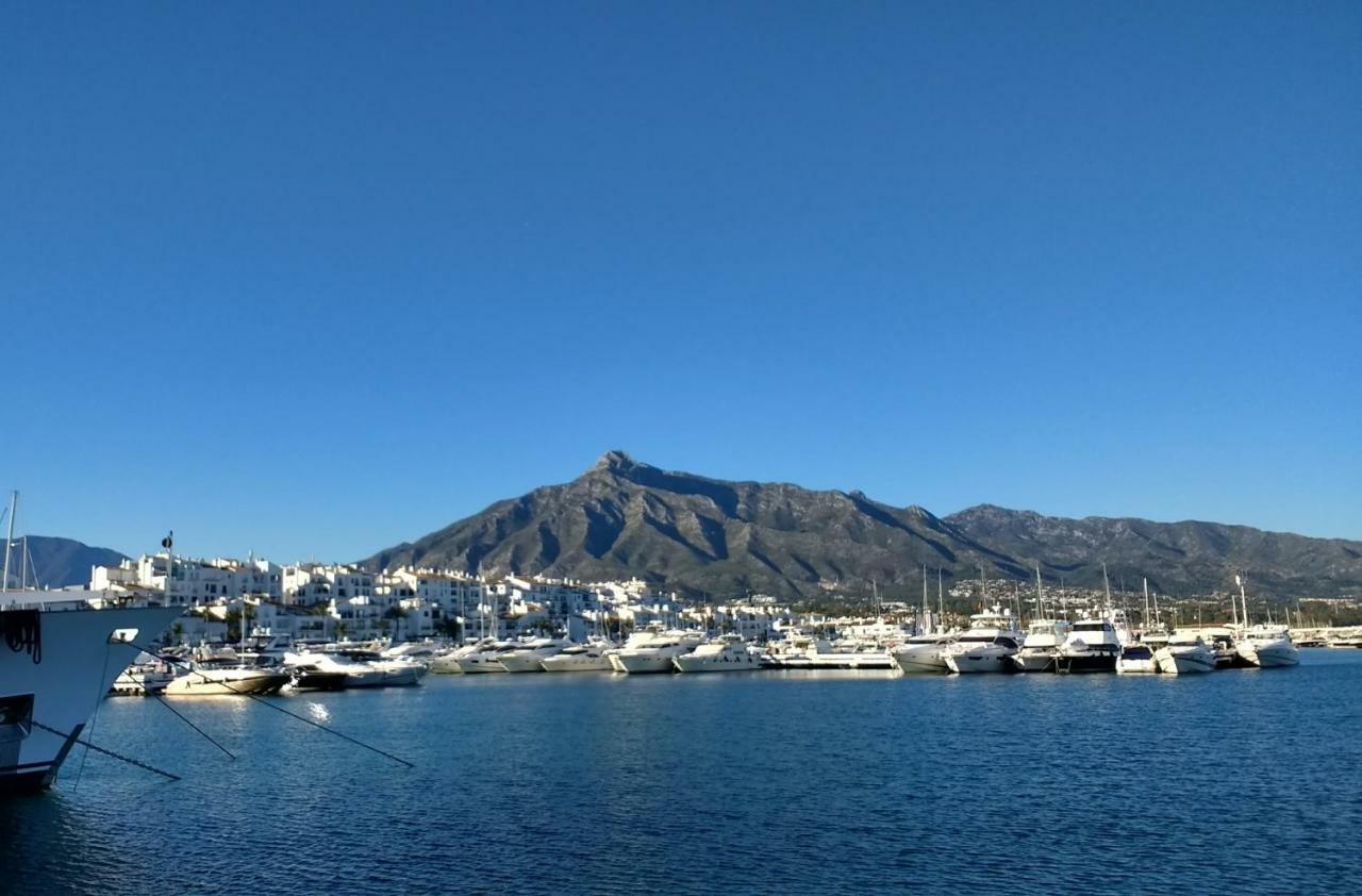 Lorcrimar 2, Puerto Banus *