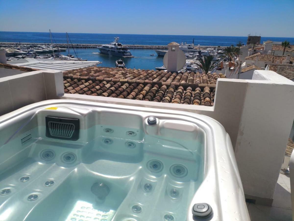 Atico Puerto Banus, Apartamento