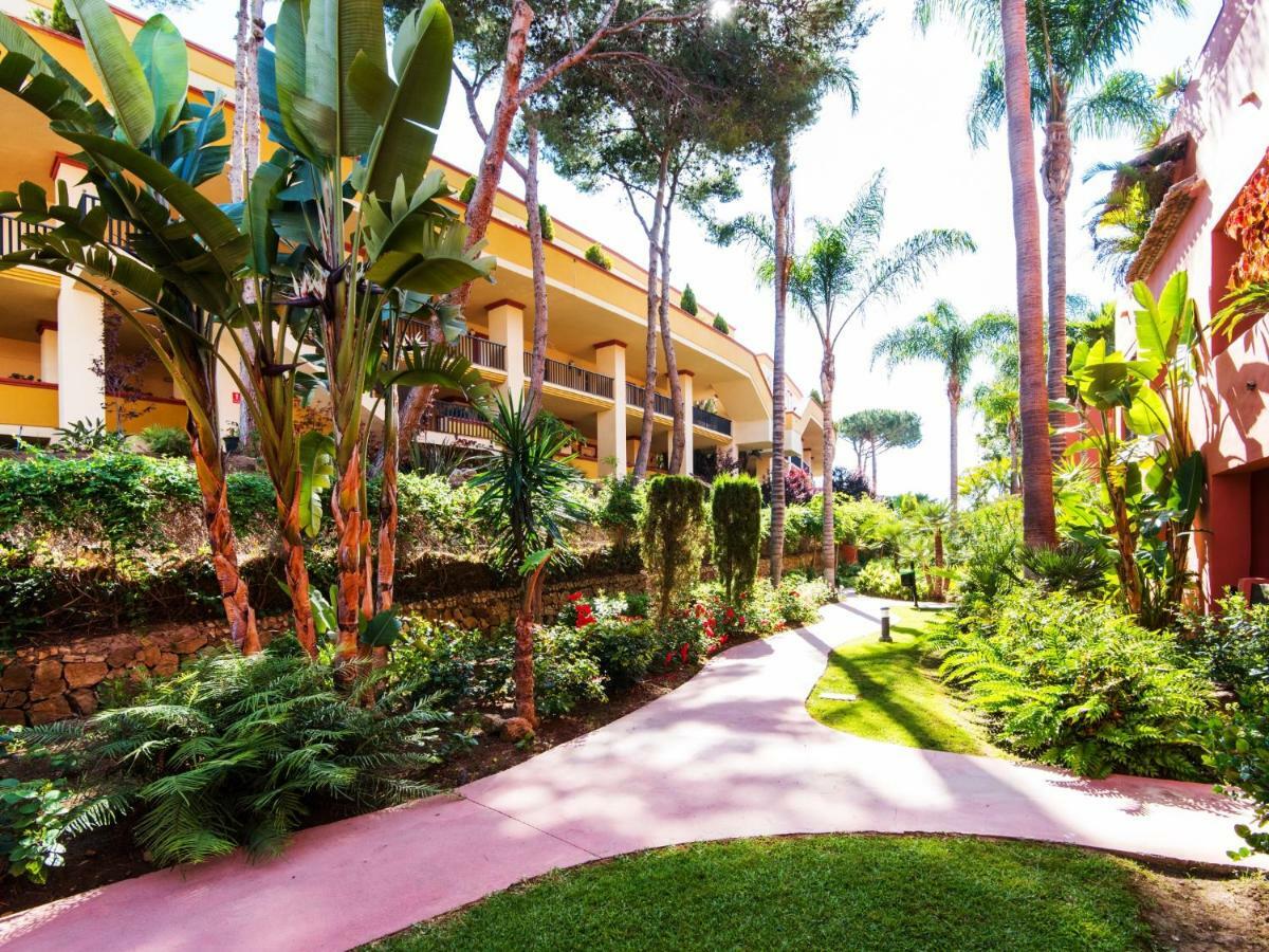 Rentandhomes Luxury