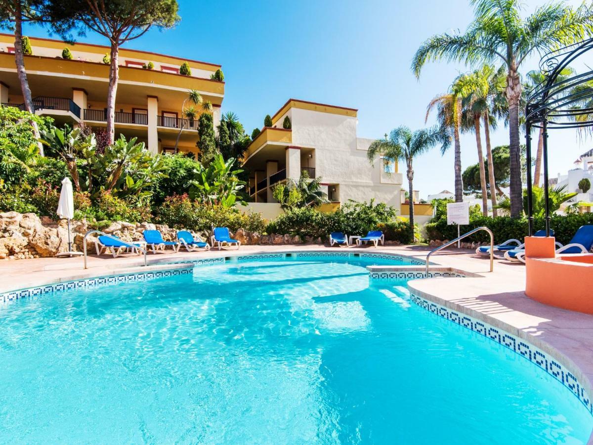 Rentandhomes Luxury Apartment Marbella