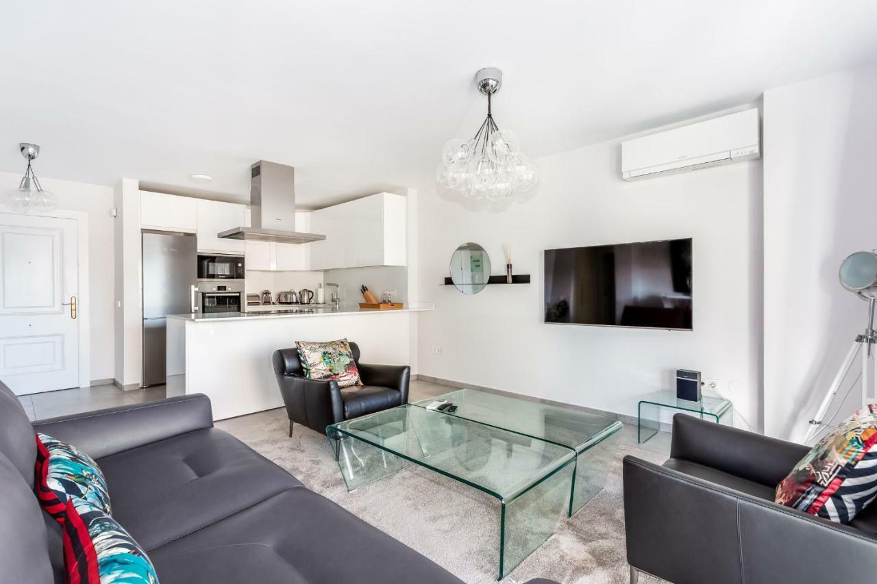 By Riva - Contemporary 1 Bedroom Luxury Inside Puerto Banus Apartamento
