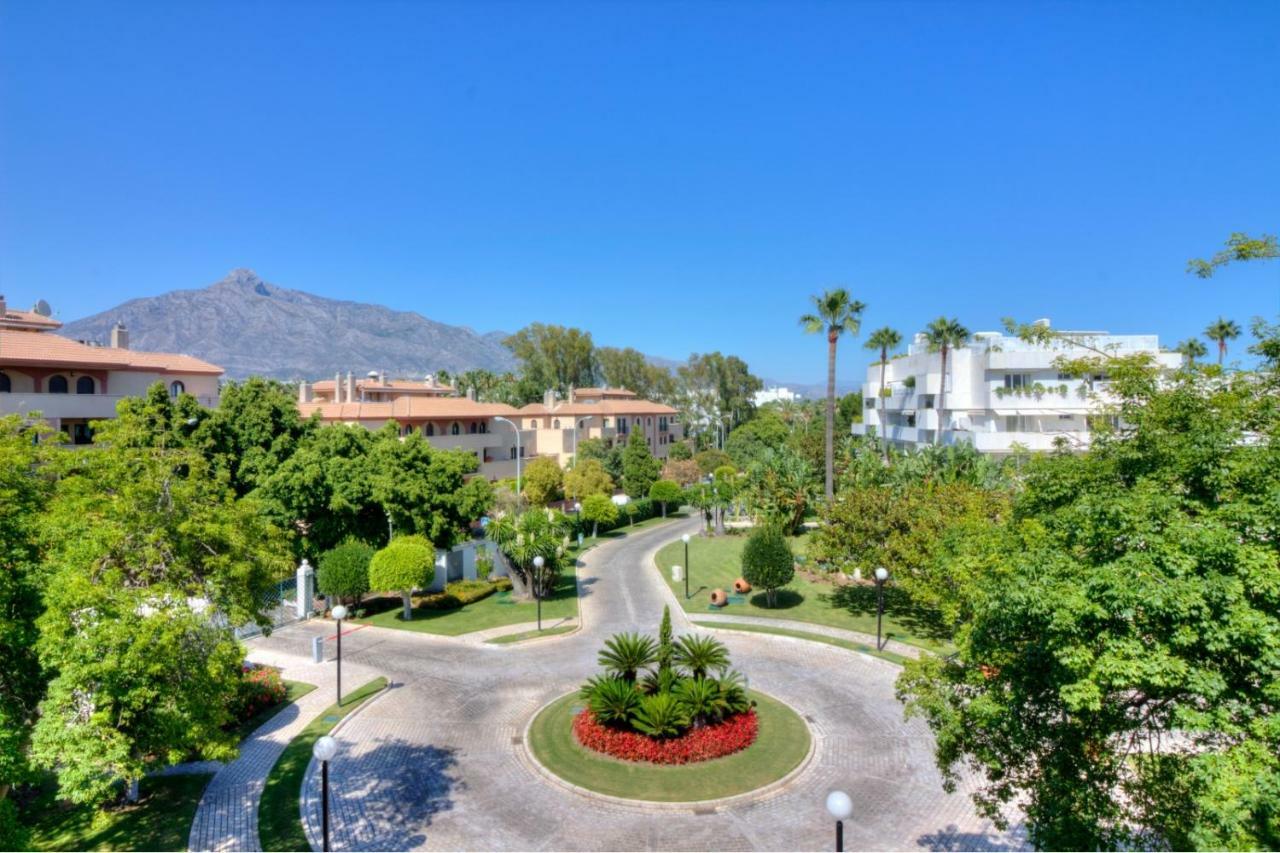 Apartamento Beachfront In Puerto Banus, Playa Rocio