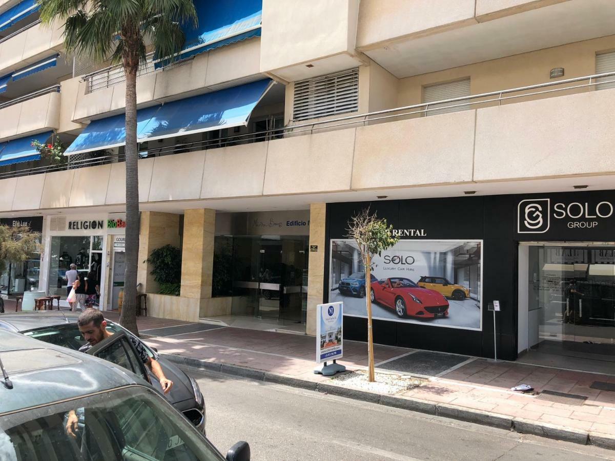 Marina Banus - Frontline Beach - Puerto Banus *