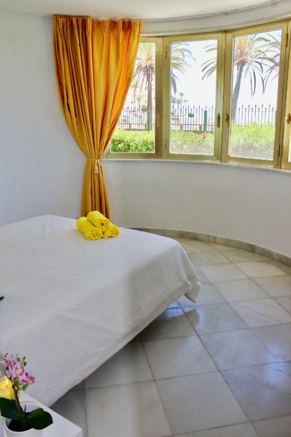 Puerto Banus 2 Bedrooms Oceanfront C Apartamento *