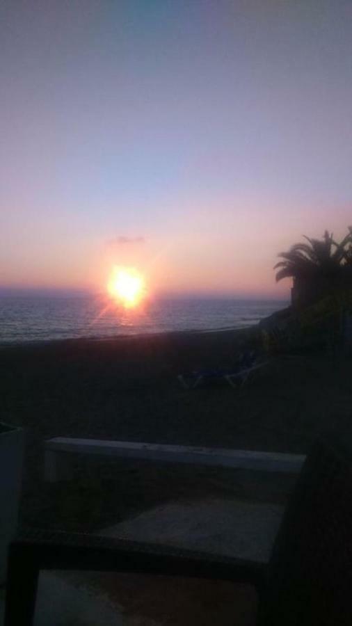 Casa Soleada - Beautiful Villa, Corner By Pools, Facilities,full Kitchen, 3 Terraces, Internet Marbella