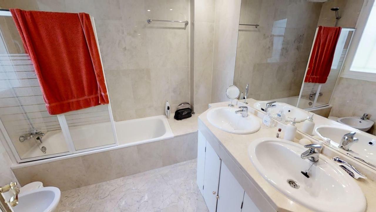 Very Family Apartment, Direct Pool Access *