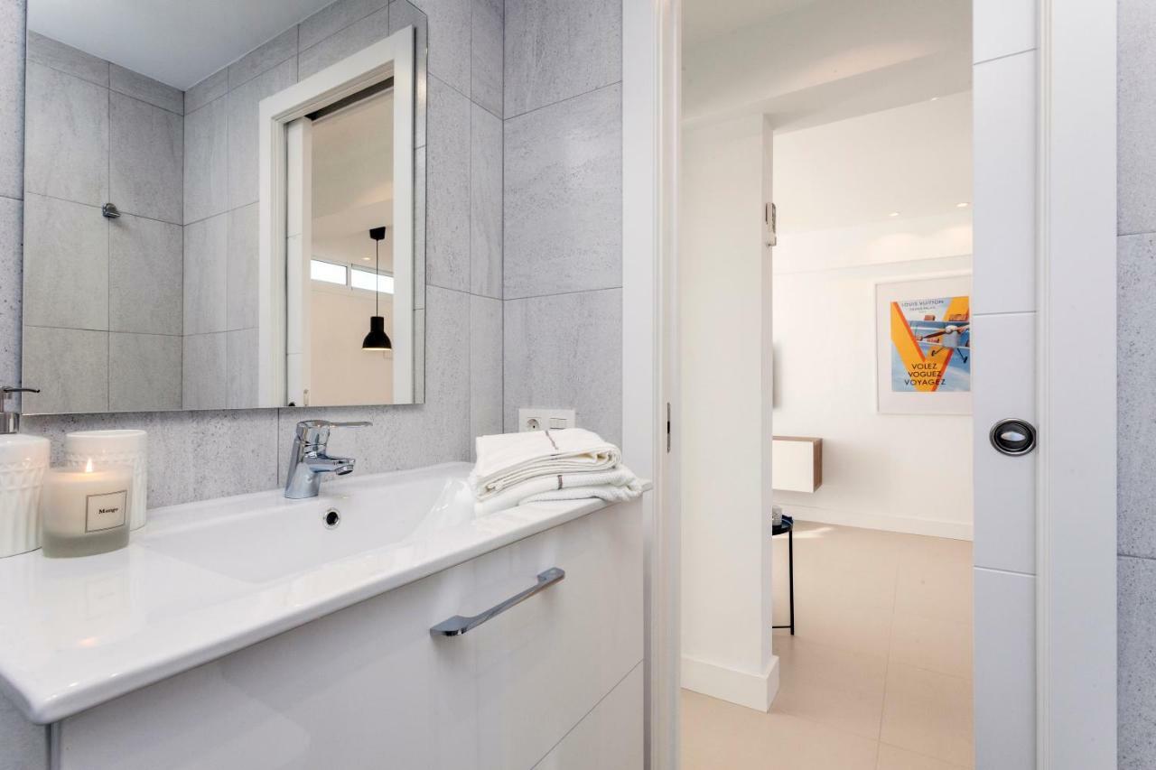 Apartment Seaview Flat With Sunny Balcony - Marbella